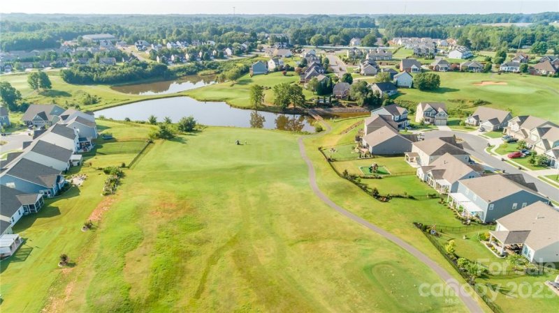 Property image 2 at 131 Margo Lane, Statesville, NC 28677