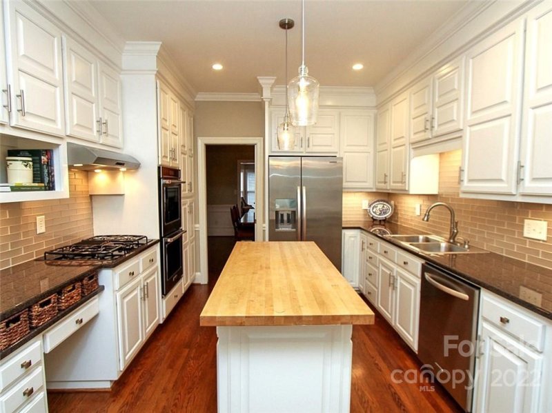 Property image 2 at 4607 Curraghmore Road, Charlotte, NC 28210