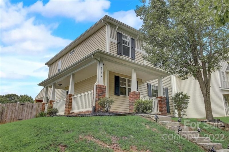 Property image 2 at 8007 Rolling Meadows Lane, Huntersville, NC 28078