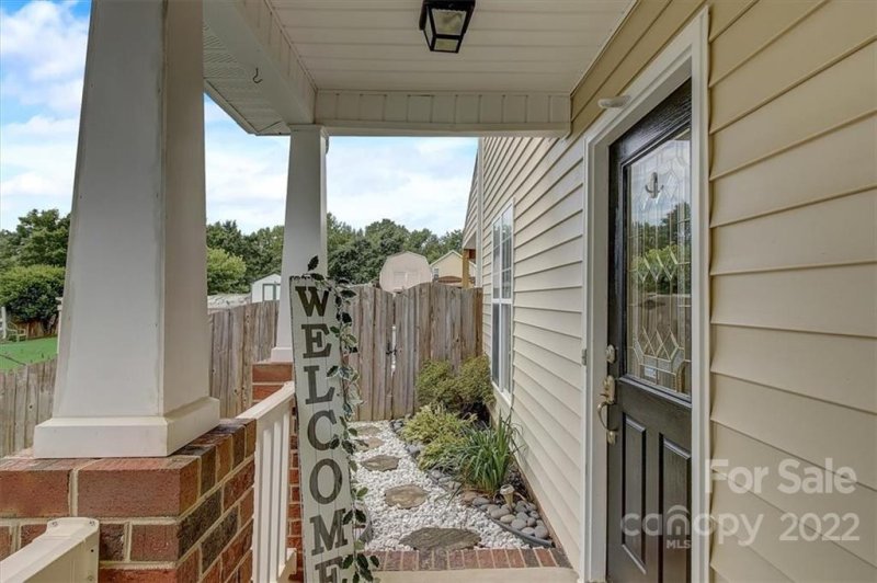 Property image 3 at 8007 Rolling Meadows Lane, Huntersville, NC 28078
