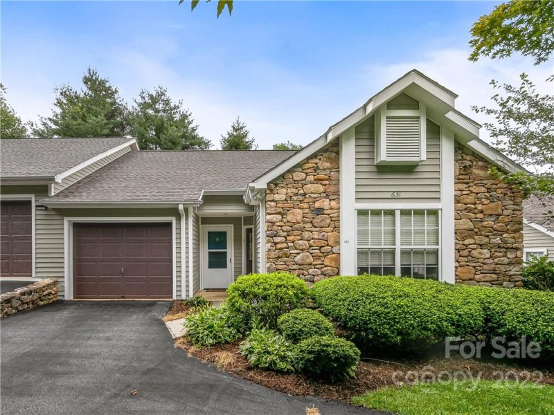 Property image 5 at 631 E Park Place, Hendersonville, NC 28791