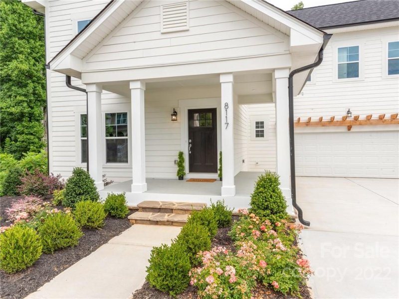 Property image 3 at 8117 Dumphries Drive, Huntersville, NC 28078