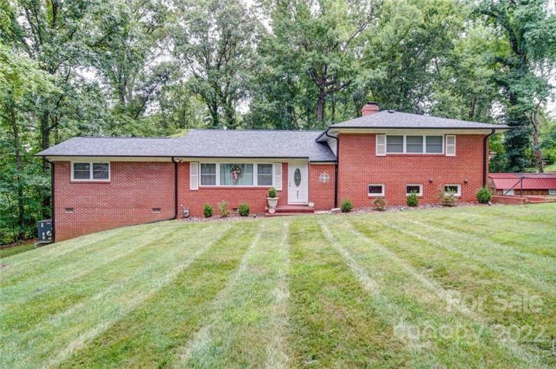 Property image 2 at 361 Summit Court, Concord, NC 28025