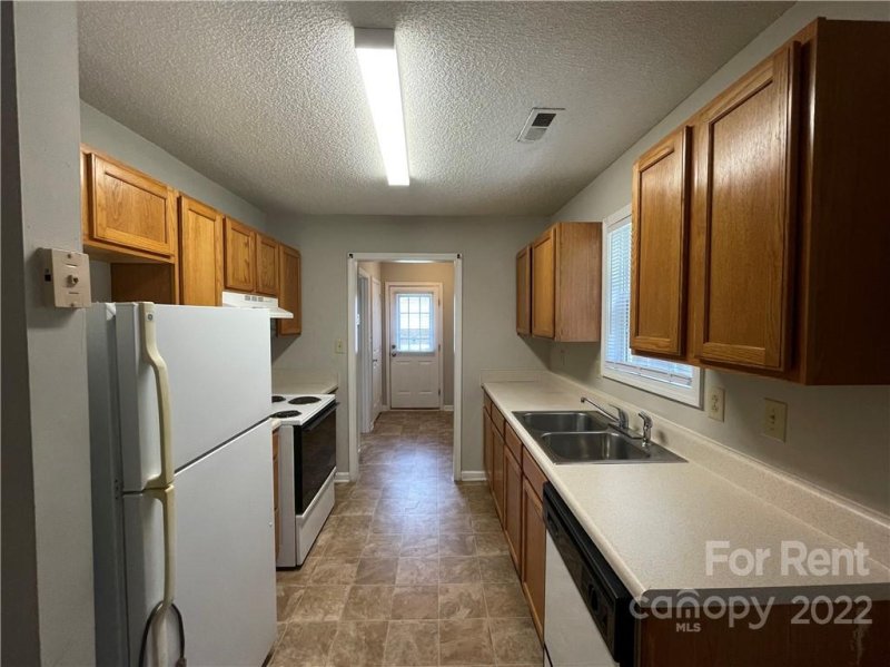 Property image 2 at 2835 Bobwhite Circle, Wingate, NC 28174