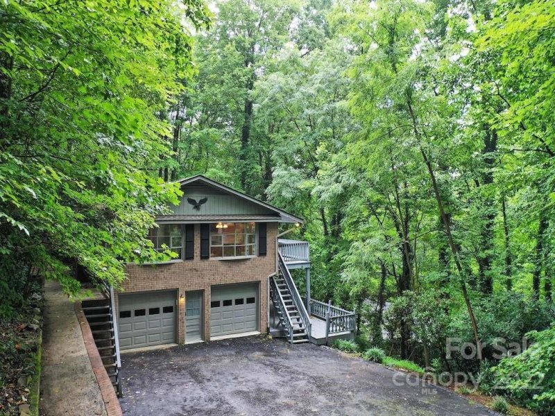 Property image 2 at 159 Long John Drive, Hendersonville, NC 28791