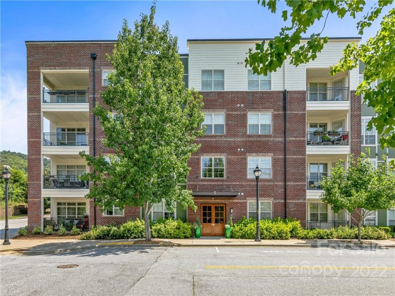 Property image 2 at 5 Farleigh Street, Asheville, NC 28803