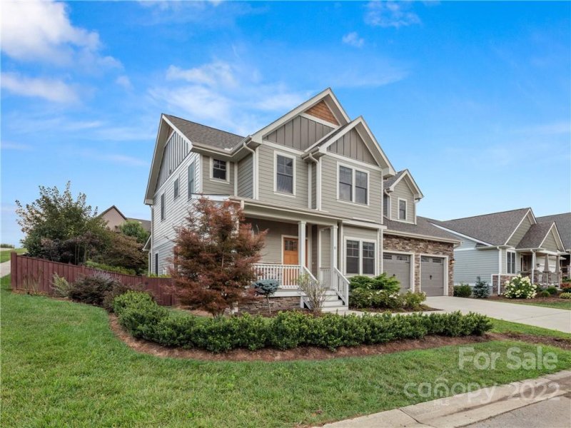 Property image 5 at 11 Barnrock Drive, Mills River, NC 28759