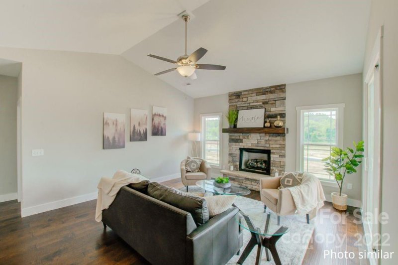 Property image 5 at 376 Windy Acres Knoll Drive, Hendersonville, NC 28792