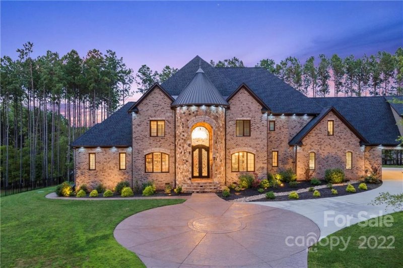 Property image 3 at 1033 Fern Hill Road, Mooresville, NC 28117