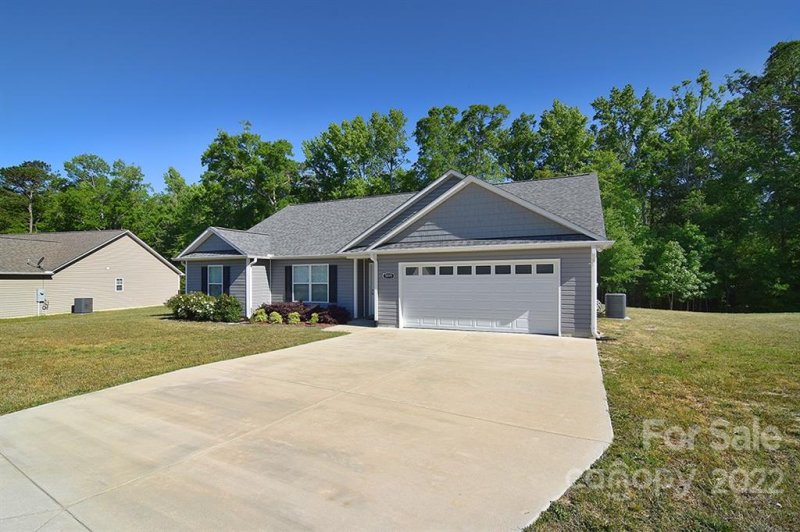 Property image 3 at 5099 Sedgefield Drive, Lancaster, SC 29720