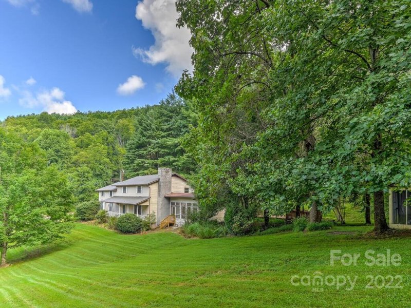 292 Green Meadow Lane