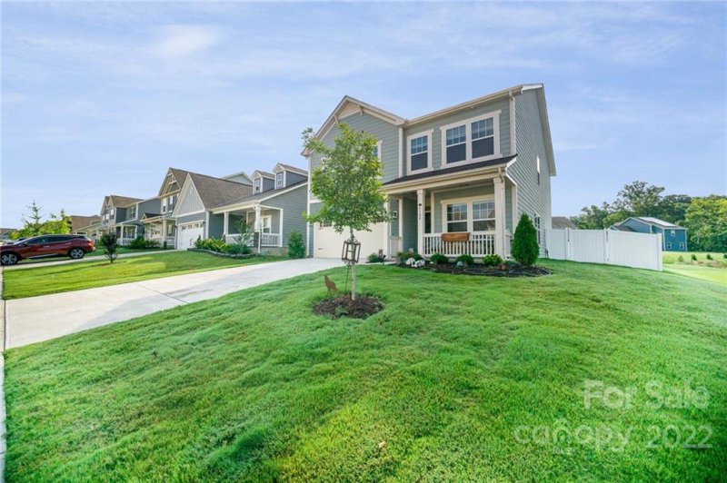 Property image 3 at 5108 Thomasville Drive, Belmont, NC 28012