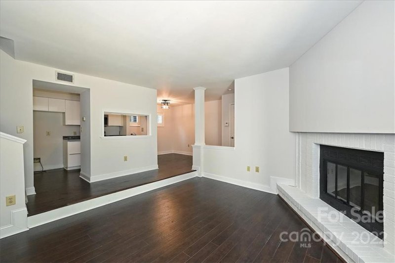 Property image 5 at 417 W 8th Street, Charlotte, NC 28202