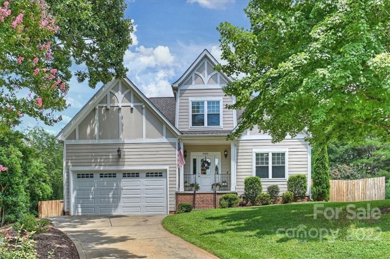 6806 Ridge Haven Lane