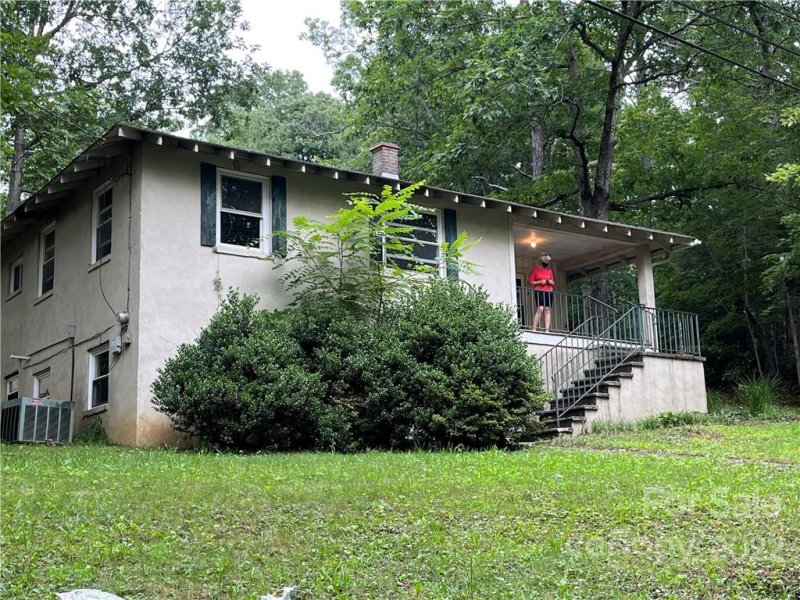 Property image 2 at 6 Rattlers Path Path, Black Mountain, NC 28711