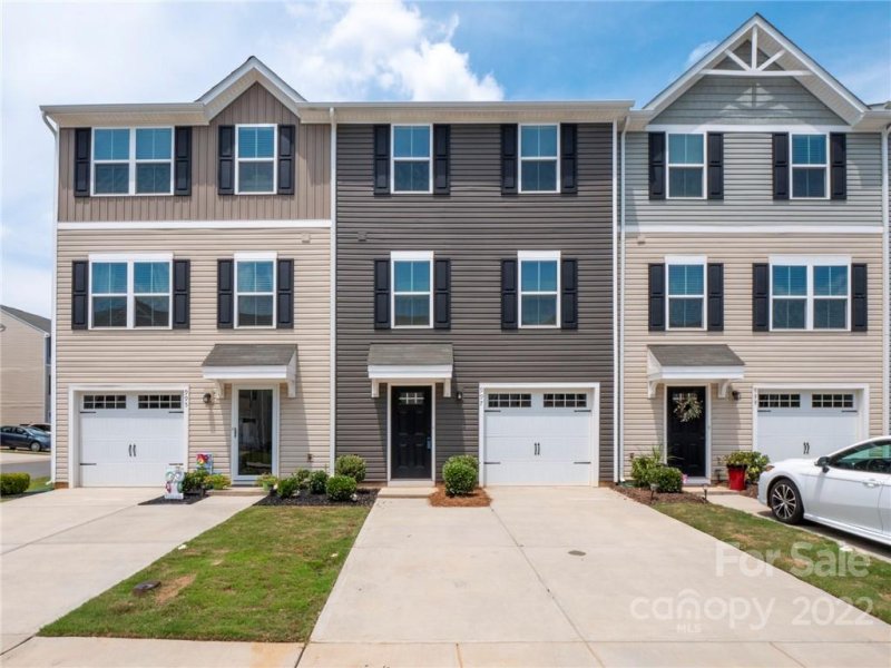 Property image 2 at 997 Rushing Lane, Fort Mill, SC 29715