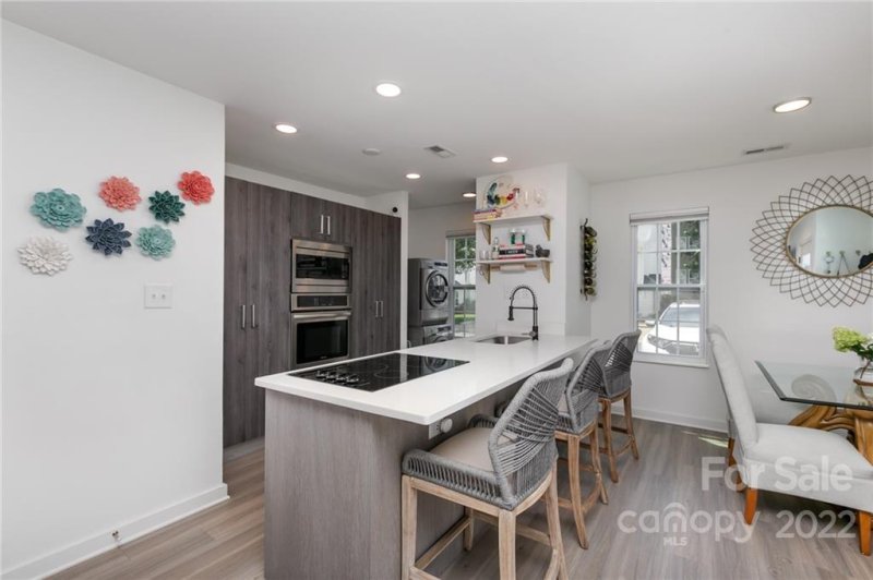 Property image 4 at 1541 Briar Creek Road, Charlotte, NC 28205