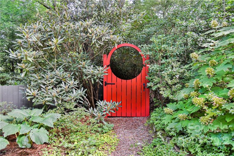 Property image 4 at 35 Diana Drive, Black Mountain, NC 28711