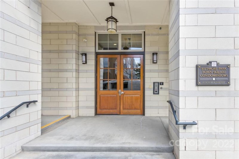 Property image 2 at 42 Schenck Parkway, Asheville, NC 28803