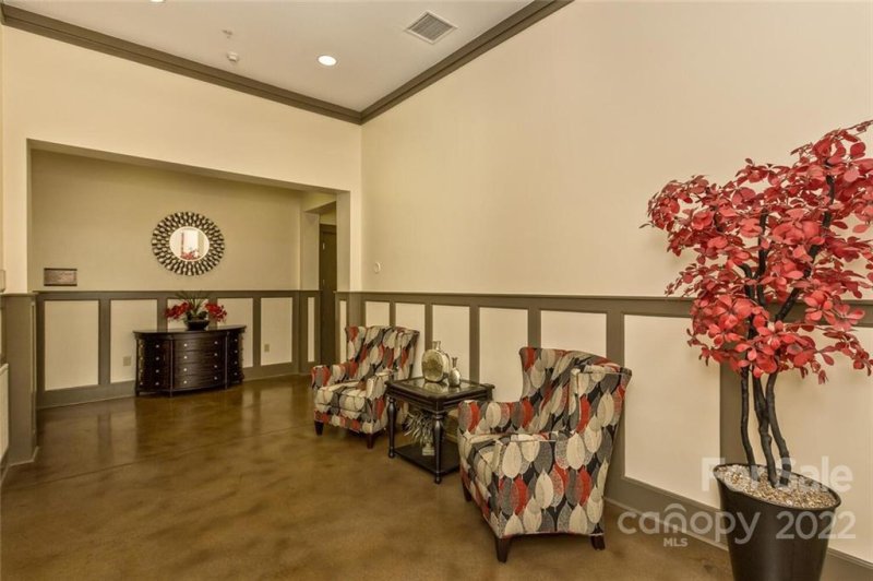 Property image 3 at 42 Schenck Parkway, Asheville, NC 28803