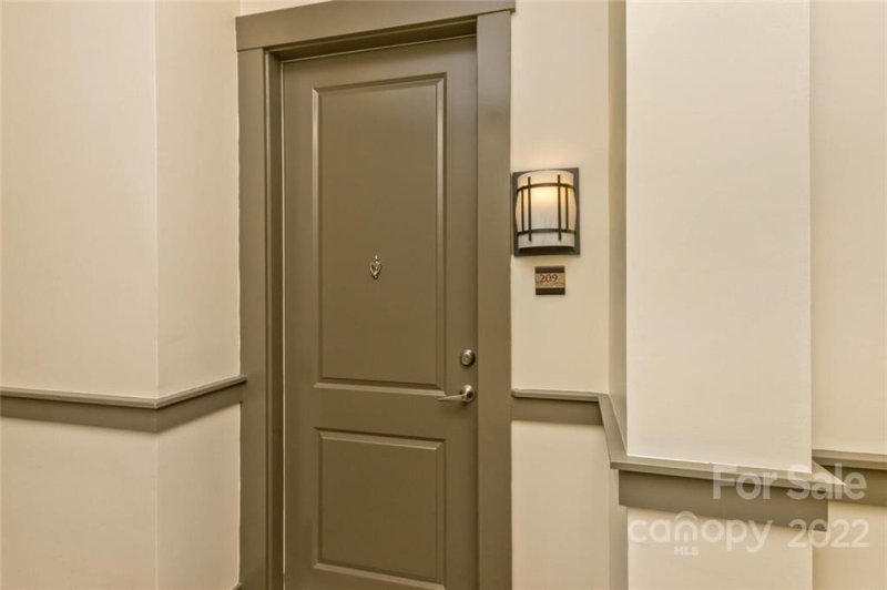 Property image 4 at 42 Schenck Parkway, Asheville, NC 28803