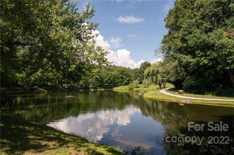 Property image 3 at 6 Pine Ridge Trail, Arden, NC 28704