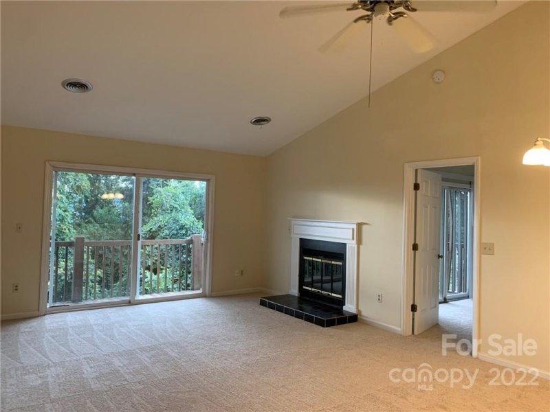 Property image 4 at 472 Windswept Drive, Asheville, NC 28801