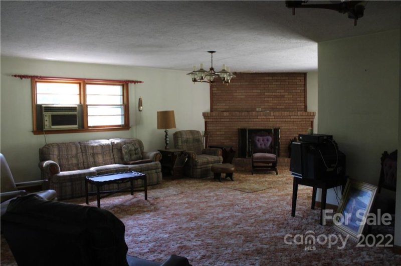 Property image 4 at 3235 Debbie Drive, Hendersonville, NC 28791