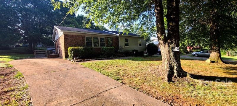 Property image 2 at 1711 Northwoods Drive, Kings Mountain, NC 28086