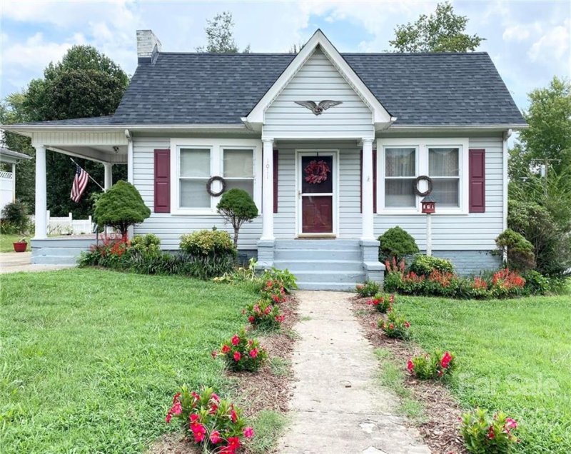 Property image 3 at 1011 Olive Avenue, Lenoir, NC 28645