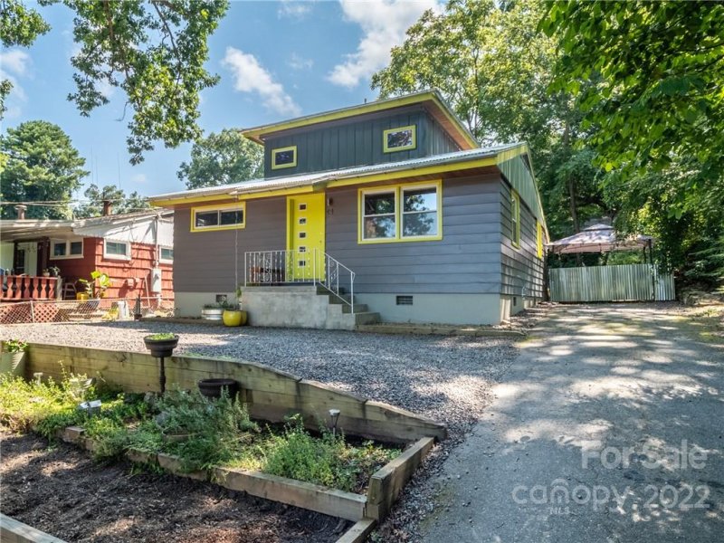 Property image 2 at 44 Broadview Avenue, Asheville, NC 28803