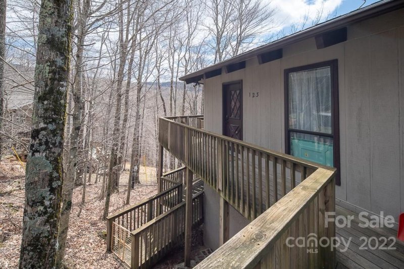 Property image 4 at 123 Lower Grouse Ridge Road, Beech Mountain, NC 28604