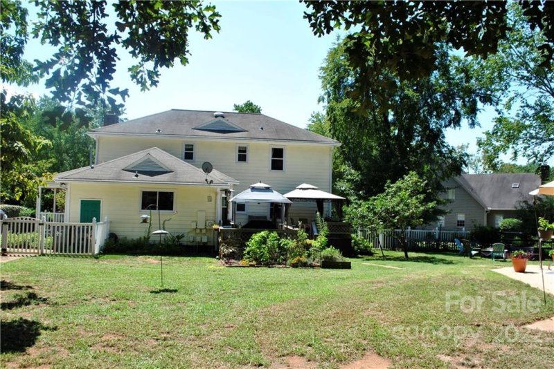 Property image 5 at 16615 Beech Hill Drive, Huntersville, NC 28078