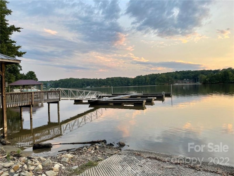 Property image 5 at 271 Harbor Ridge Drive, Statesville, NC 28677