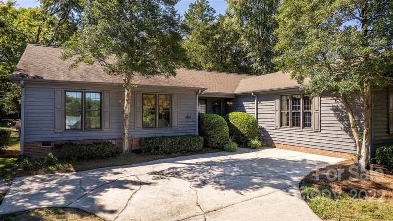 Property image 2 at 5104 Gamton Court, Charlotte, NC 28226