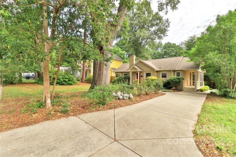 Property image 2 at 1139 Jensen Street, Charlotte, NC 28205