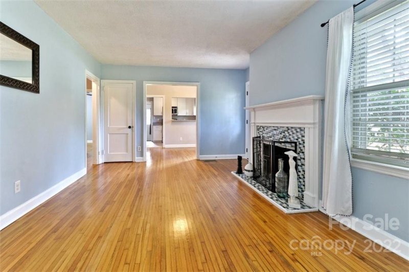 Property image 5 at 1139 Jensen Street, Charlotte, NC 28205