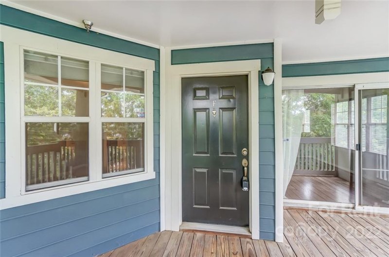 Property image 3 at 611 Olmsted Park Road, Charlotte, NC 28203