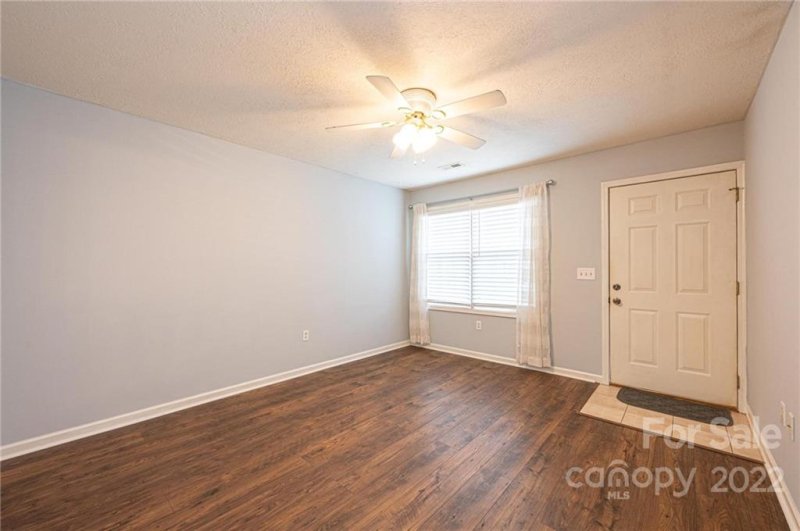 Property image 2 at 101 24th Street, Hickory, NC 28601