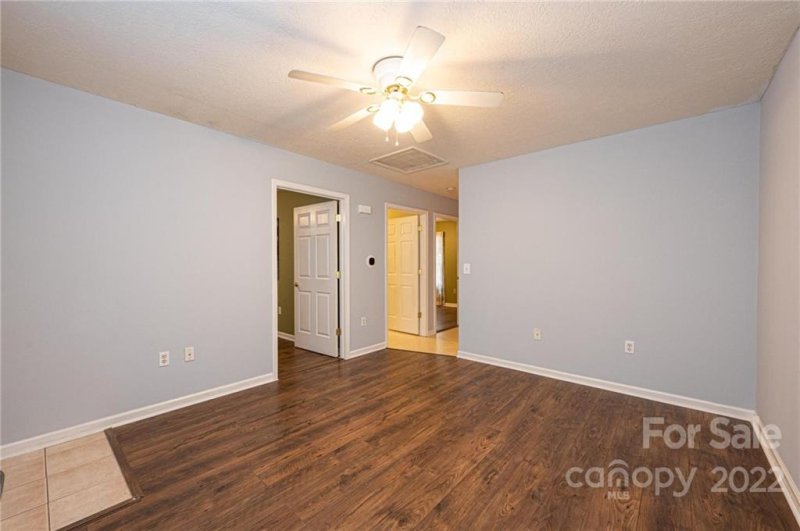 Property image 4 at 101 24th Street, Hickory, NC 28601