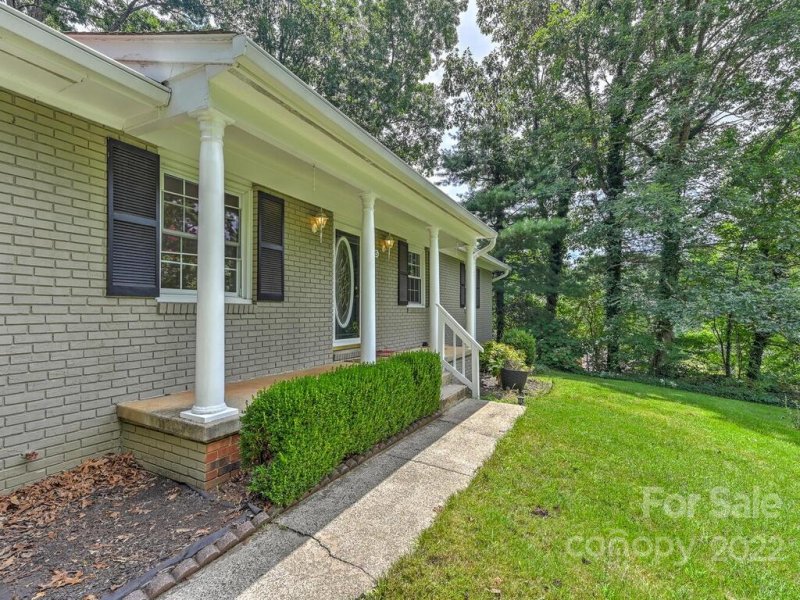 Property image 3 at 15 W Baird Mountain Road, Asheville, NC 28804