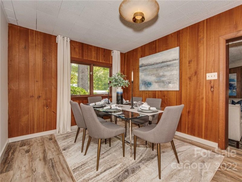 Property image 4 at 4630 Town And Country Drive, Charlotte, NC 28226