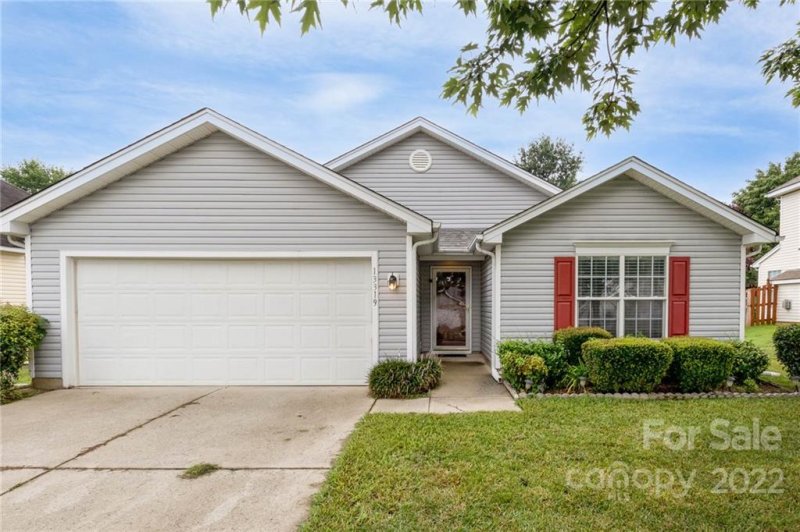 13319 Arbor Meadows Court