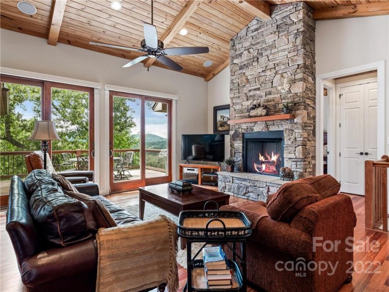 Property image 5 at 182 Circle Top Drive, Hendersonville, NC 28739