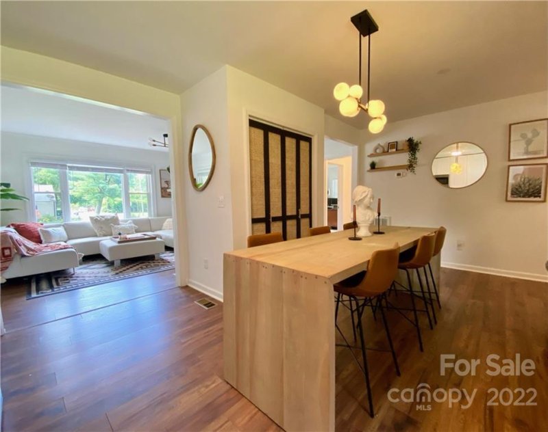 Property image 5 at 1240 Skyview Road, Charlotte, NC 28208