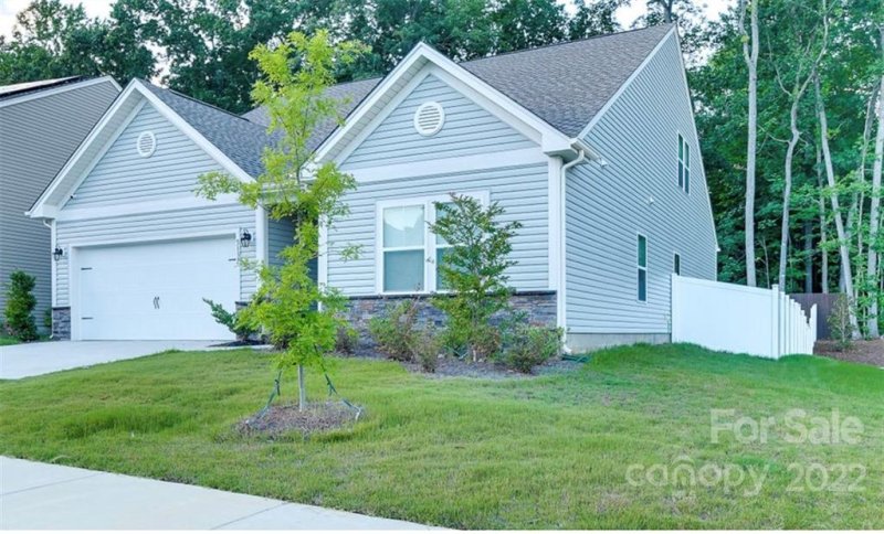 Property image 2 at 5137 Saddleback Drive, Mount Holly, NC 28120