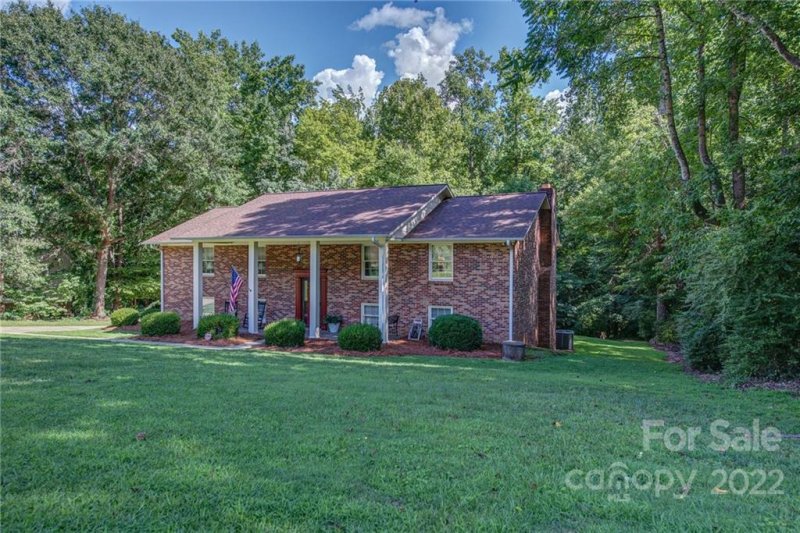 Property image 2 at 62 Bowen Drive, Belmont, NC 28012