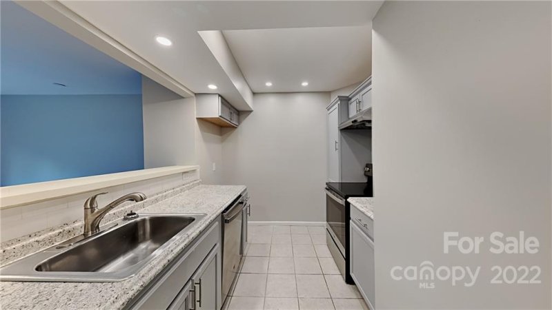 Property image 3 at 8053 Cedar Glen Drive, Charlotte, NC 28212