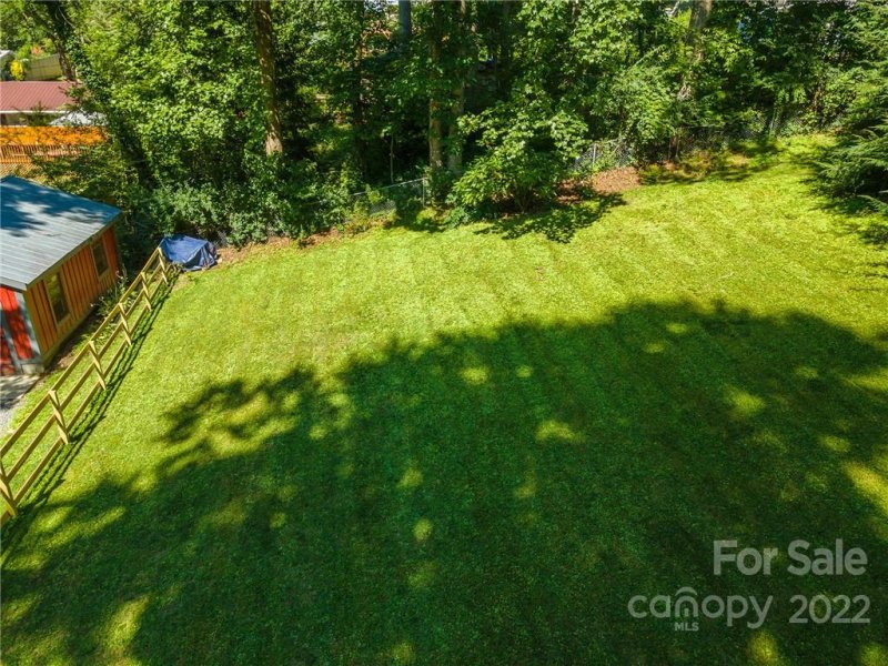 Property image 4 at 725 Rhododendron Avenue, Black Mountain, NC 28711