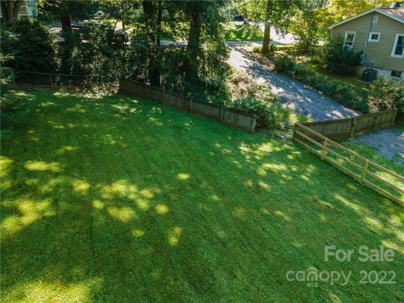 Property image 5 at 725 Rhododendron Avenue, Black Mountain, NC 28711